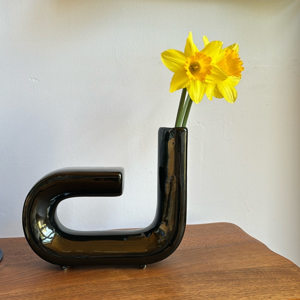 🫟3/$25🫟 Black ceramic vase. Angled shape. Late MCM.